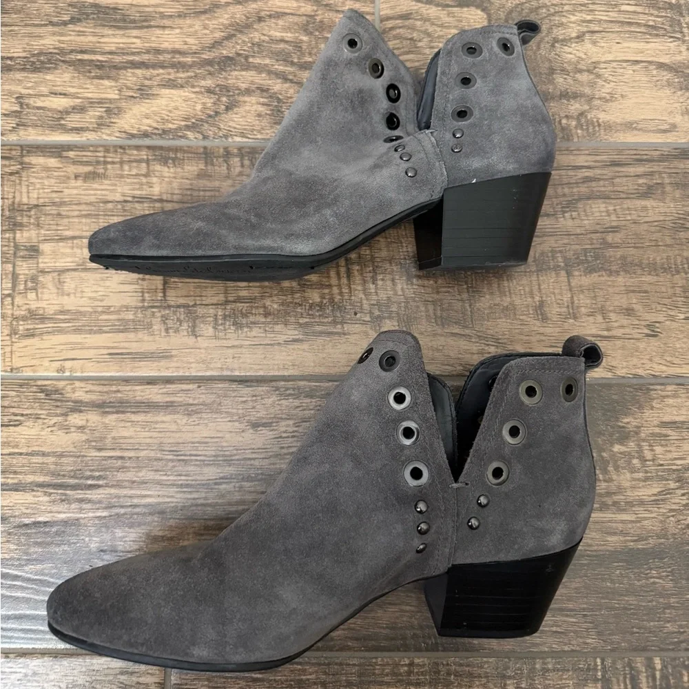 Sam Edelman‎ 8.5 Rubin Gray Bootie Shoe Suede Grommet Comfort Slip On